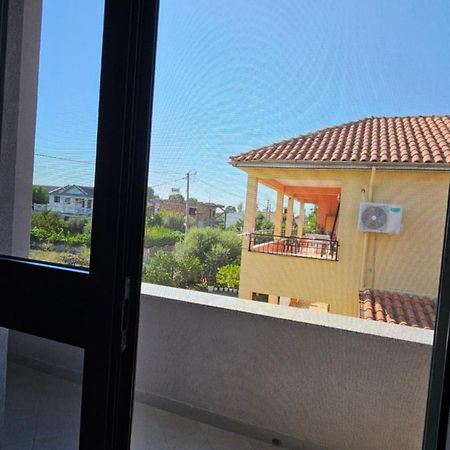 Fani'S Apartment Durres Exterior photo